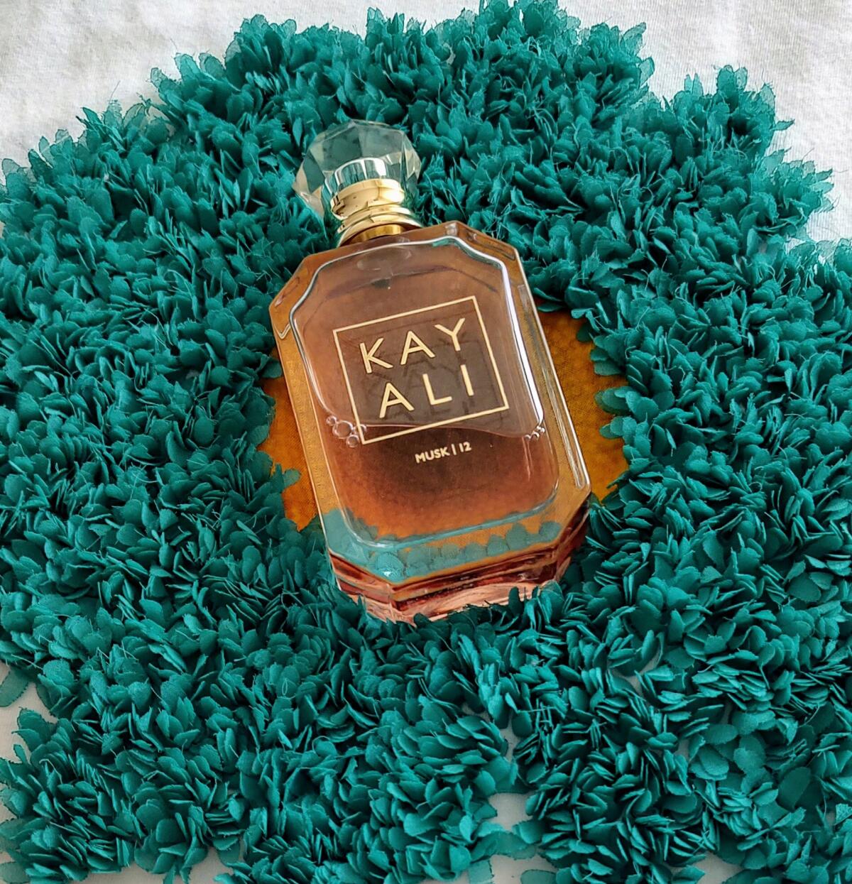 musk-12-kayali-fragrances-parfum-een-geur-voor-dames-en-heren-2018