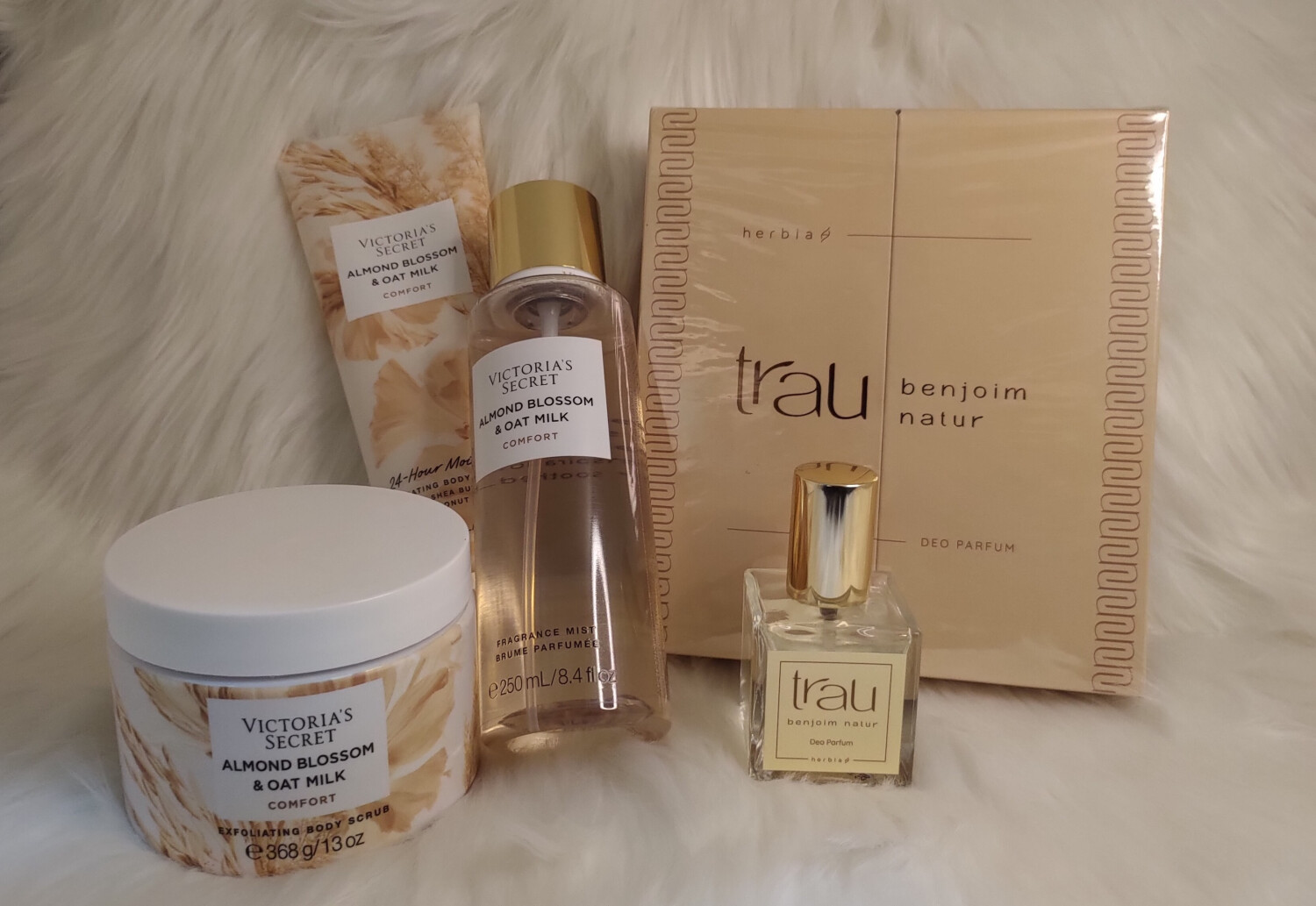 Almond Blossom & Oat Milk Comfort Victoria's Secret parfum - un parfum