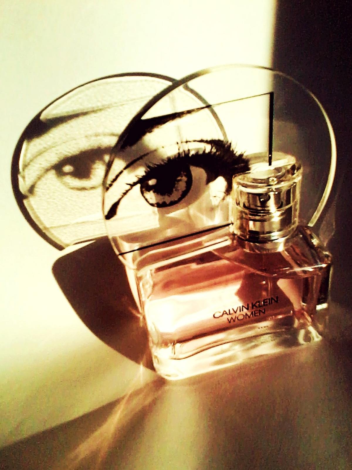 Calvin Klein Women Calvin Klein parfum - un parfum de dama 2018