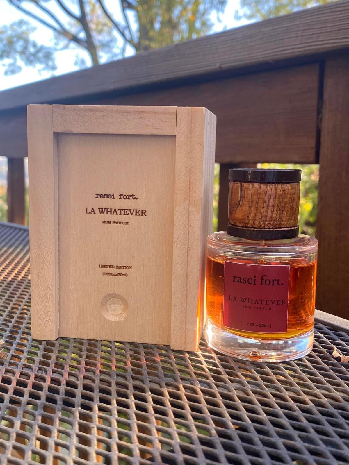 La Whatever Rasei Fort عطر a fragrance للجنسين 2020