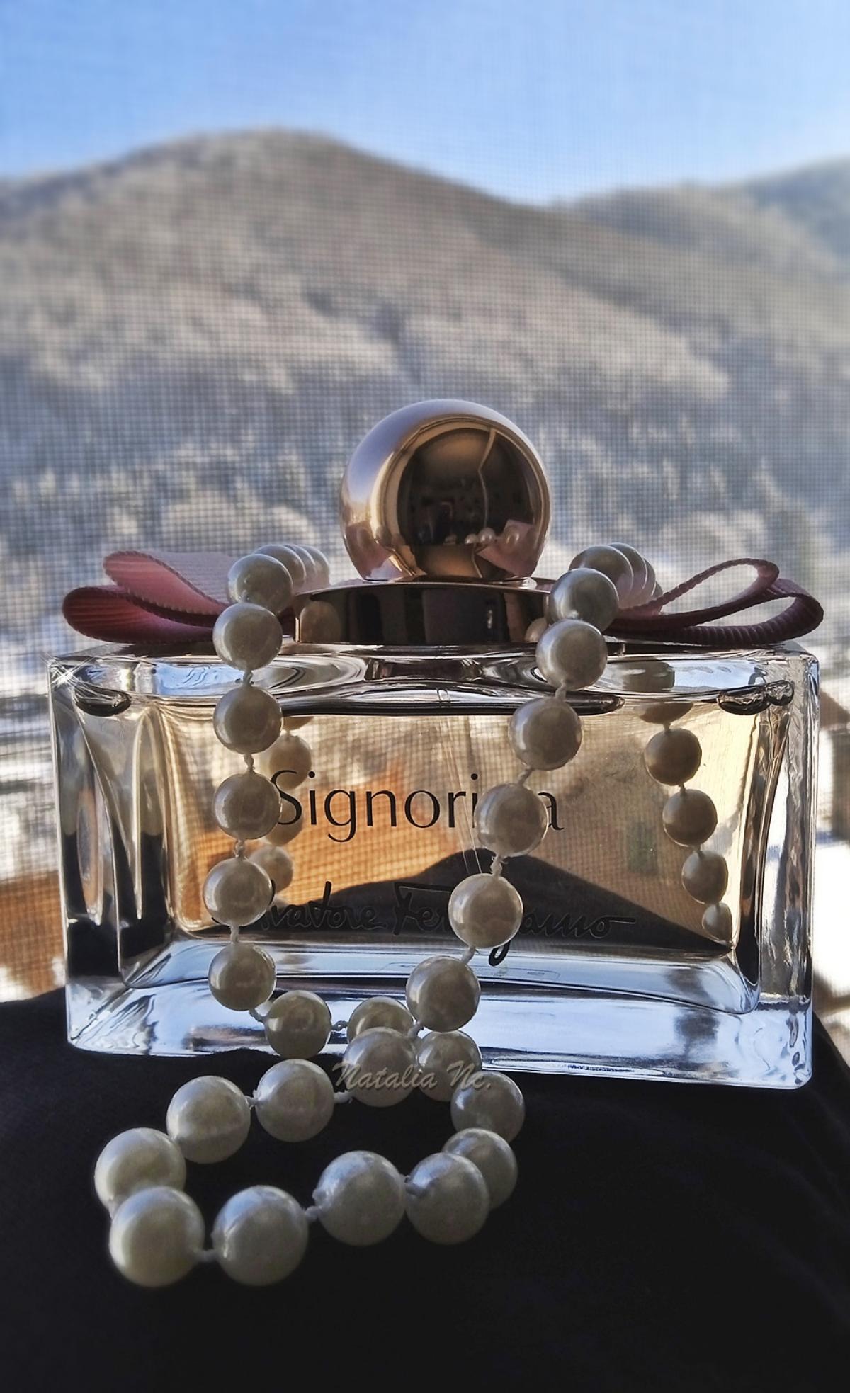 Signorina Salvatore Ferragamo parfem - parfem za žene 2011