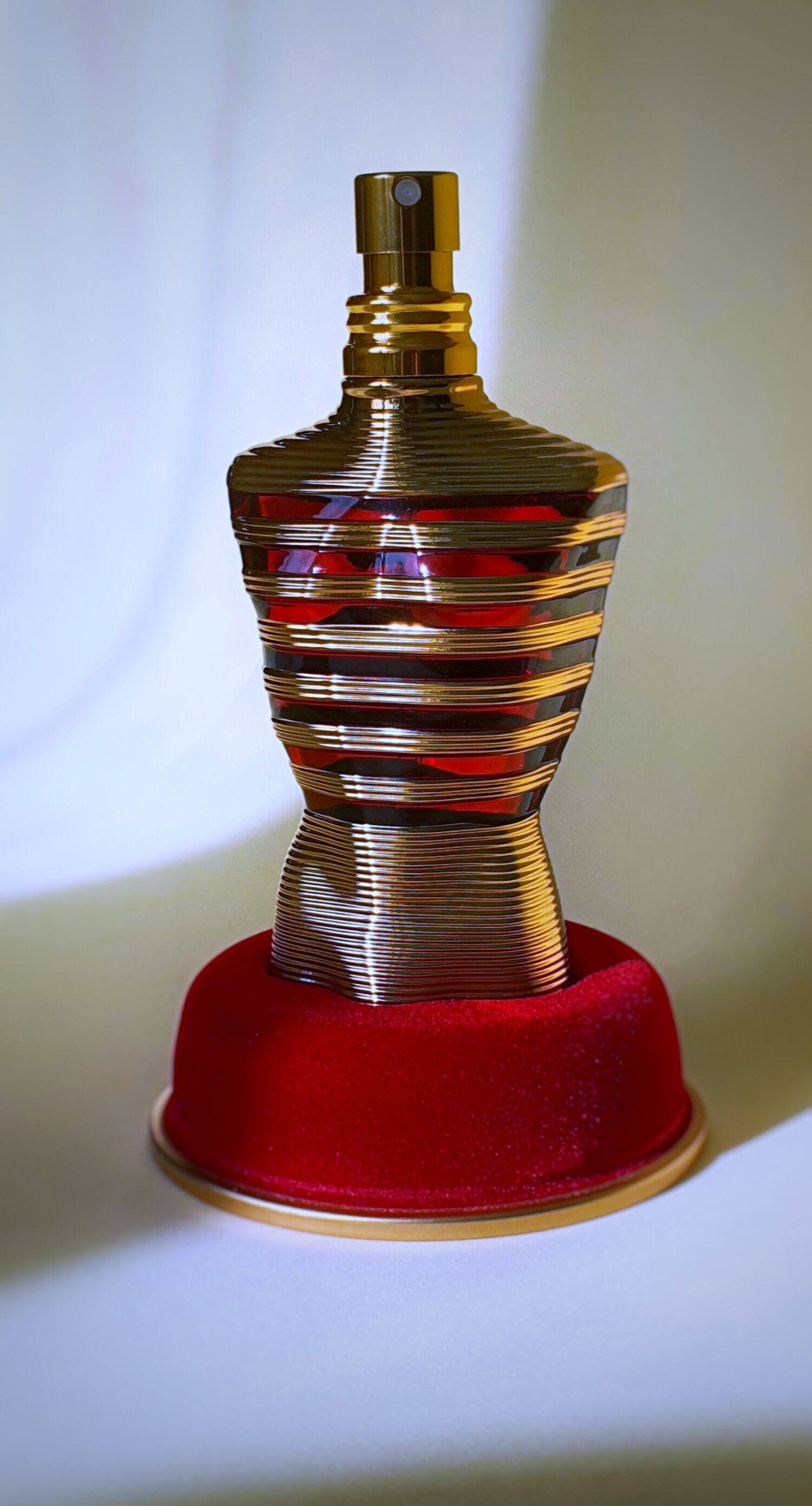 Jpg Calogne Line Le Male Elixir Jean Paul Gaultier cologne - een nieuwe geur voor heren 2023