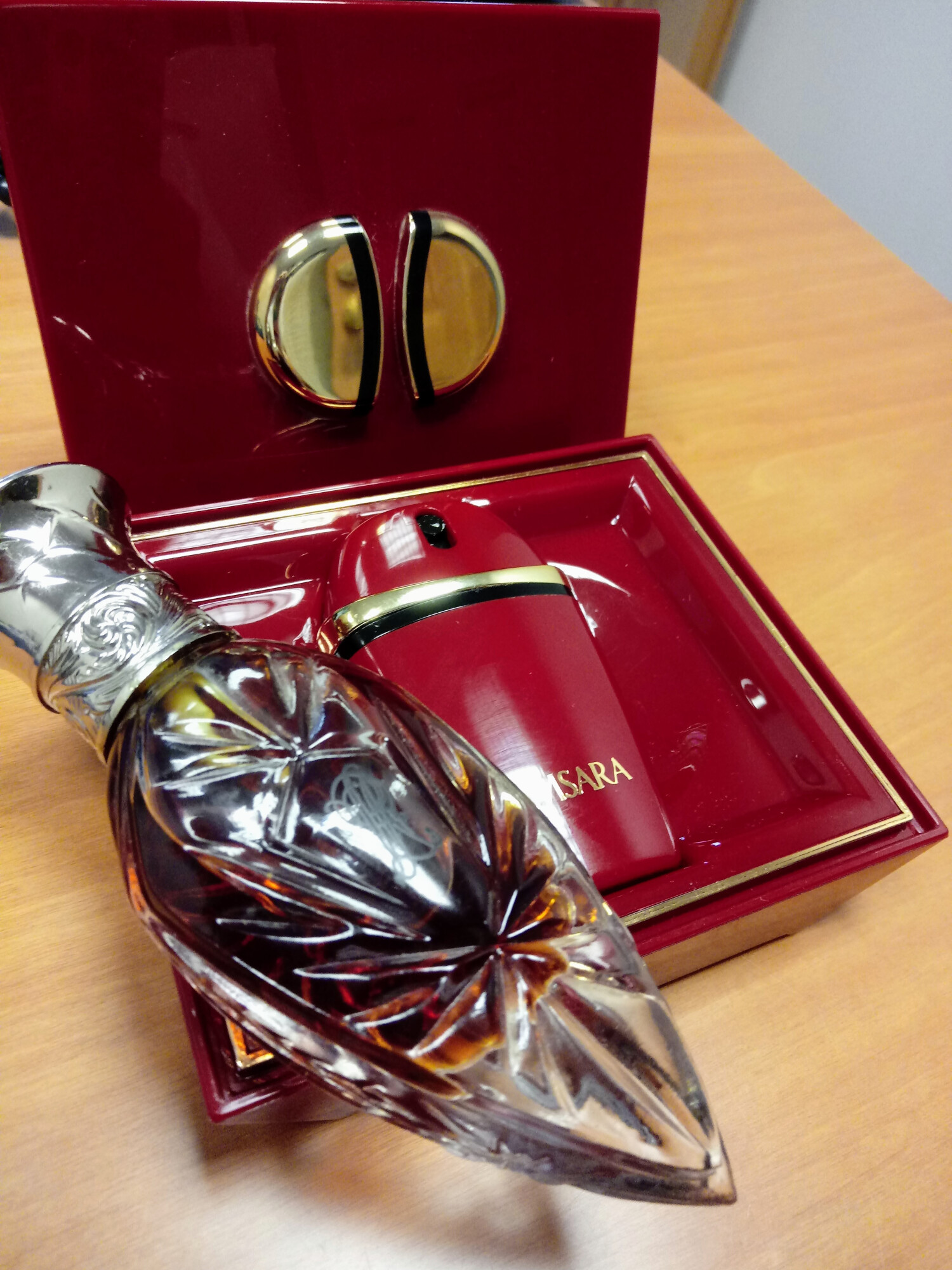 Guerlain Les Legendaires Eau de Parfum Samsara 75ml - Pentru Femei Guerlain Les Legendaires Eau de Parfum Samsara 75ml - Pentru Femei