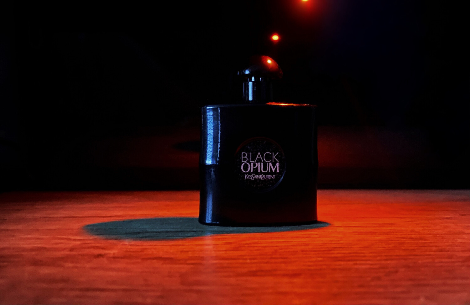 Yves Saint Laurent Black Opium Le Parfum www.fragrantica.es
