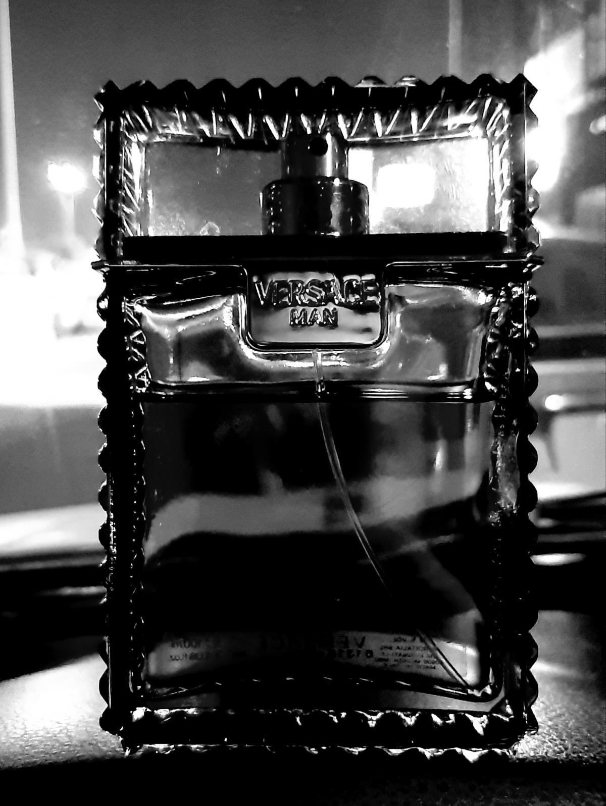 Versace Man Versace Cologne - ein es Parfum für Männer 2003
