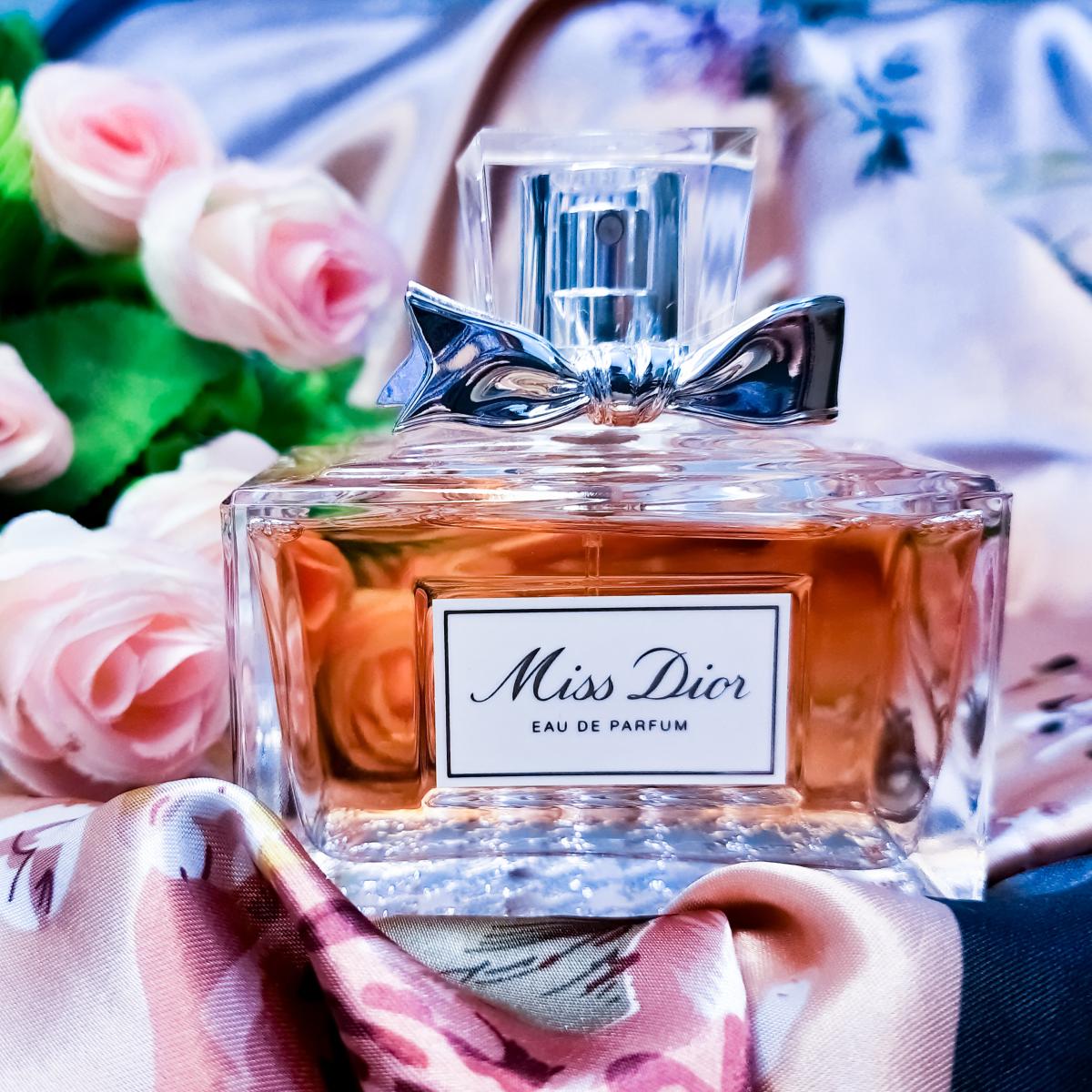 Miss miss отзывы. Christian Dior Miss Dior Eau de Parfum. Miss Dior 2017. Miss Dior eu de Parfum. Мисс диор ЭУ де Парфюм.