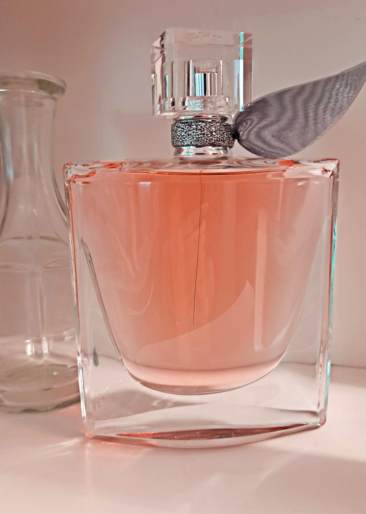 La Vie Est Belle Lancôme сүрчиг - a сүрчиг эмэгтэй 2012
