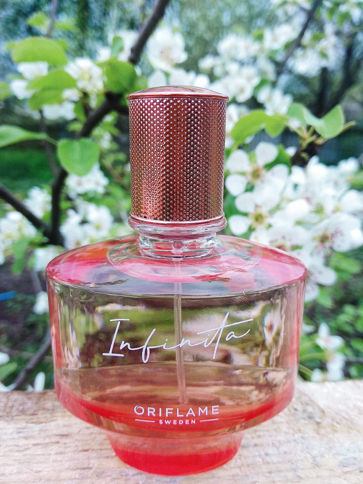 Infinita Oriflame fragancia - una fragancia para Mujeres 2020
