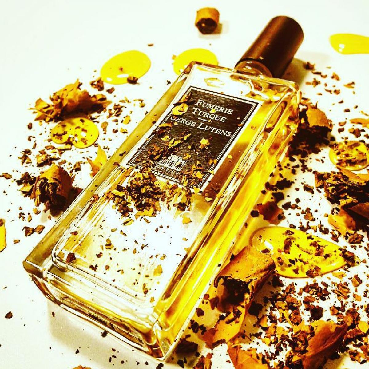 Fumerie Turque Serge Lutens - una fragranza unisex 2003