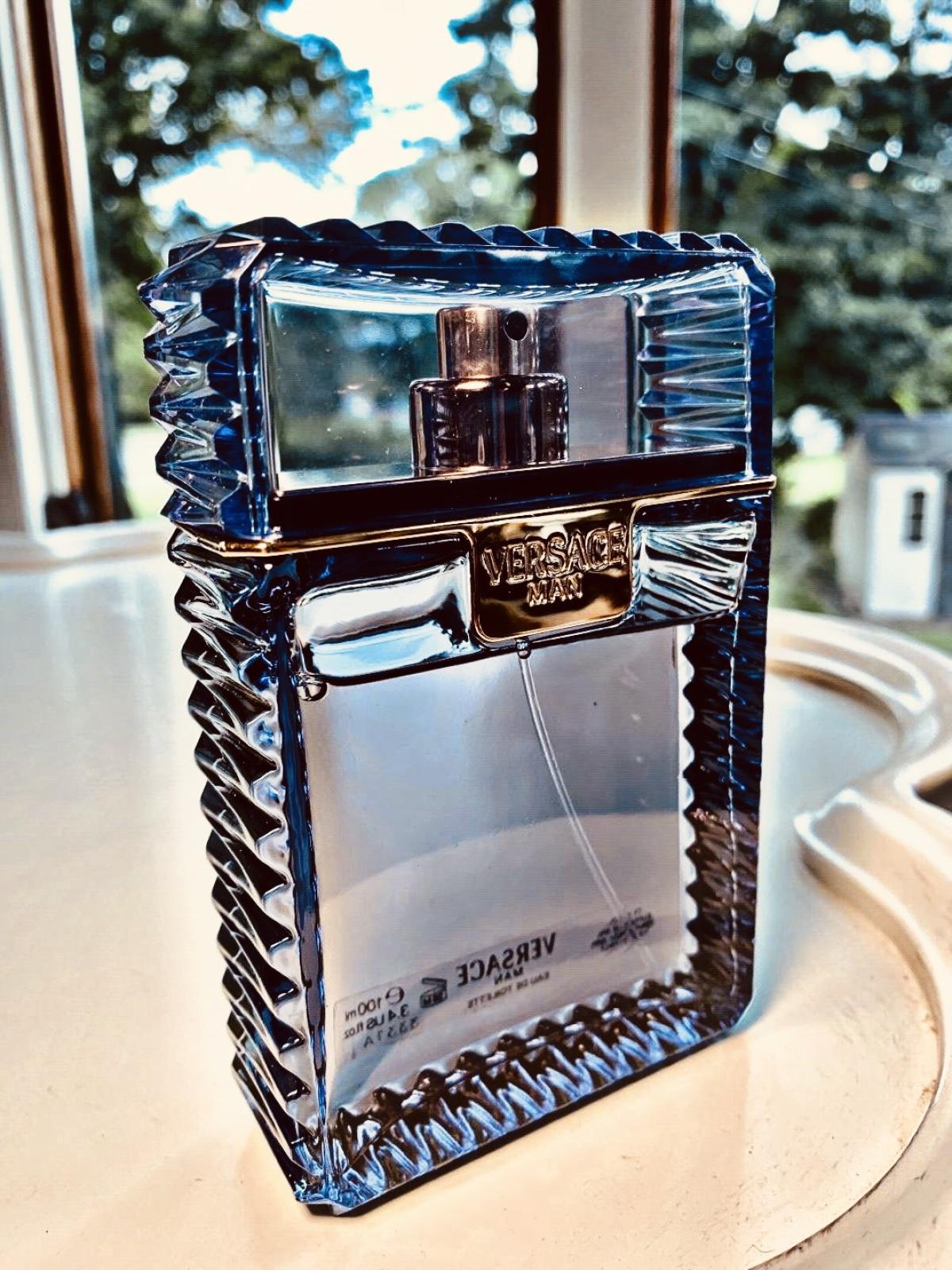 Versace Man Versace одеколон — аромат для мужчин 2003