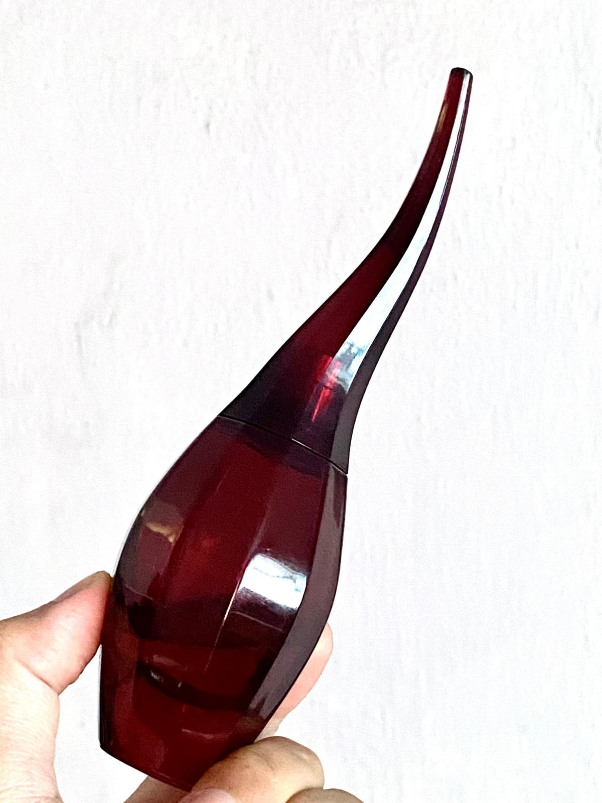 Enigma Oriflame Parfum - ein es Parfum für Frauen 2008