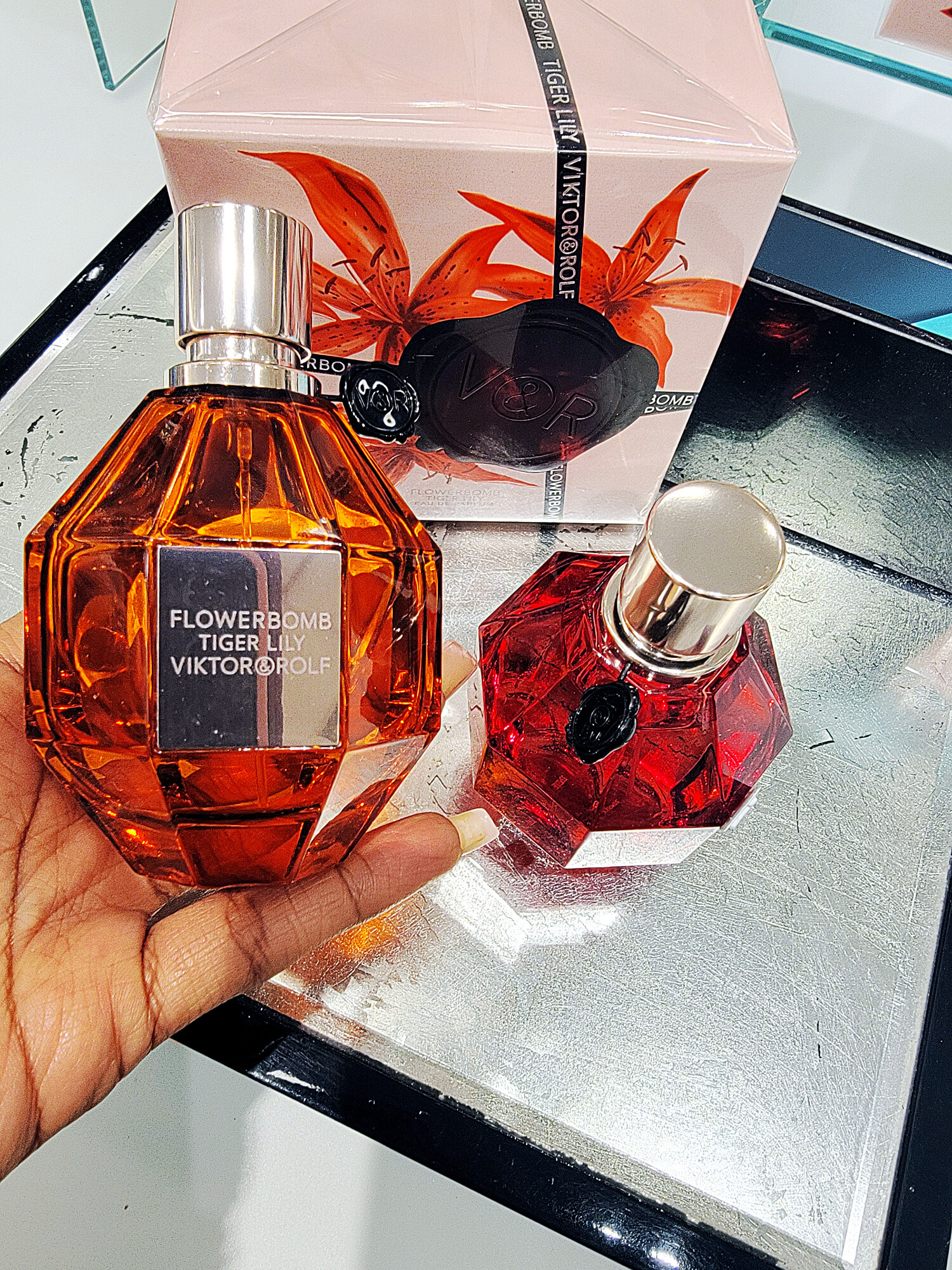 Flowerbomb Tiger Lily Viktor&Rolf parfem - novi parfem za žene 2024