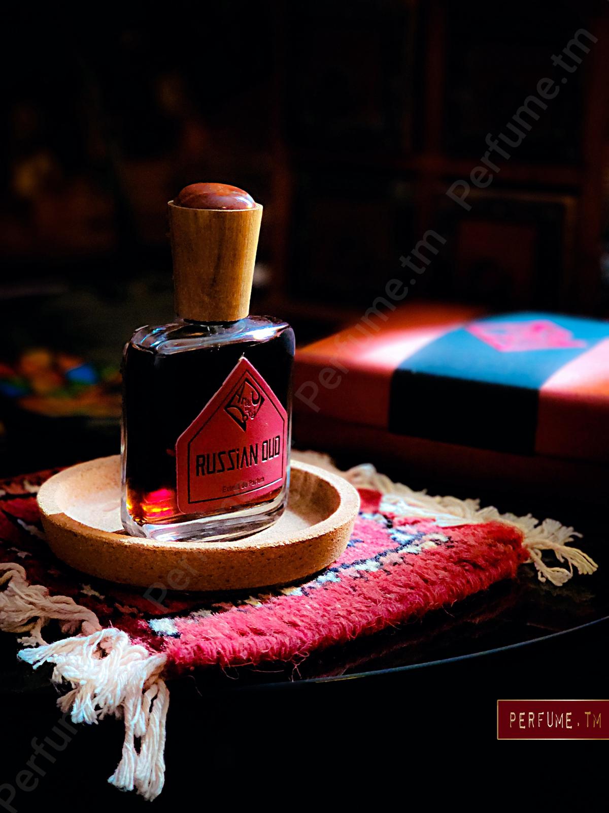 Russian Oud Areej Le Doré una fragranza unisex 2018