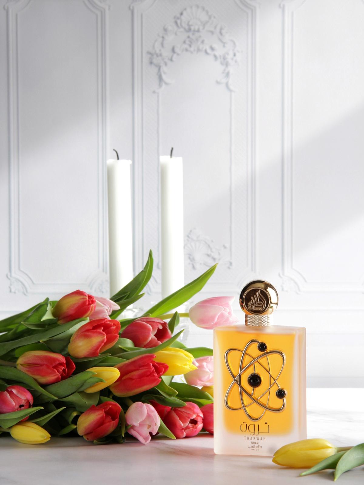 Tharwah Gold Lattafa Perfumes - una novità fragranza da donna 2022