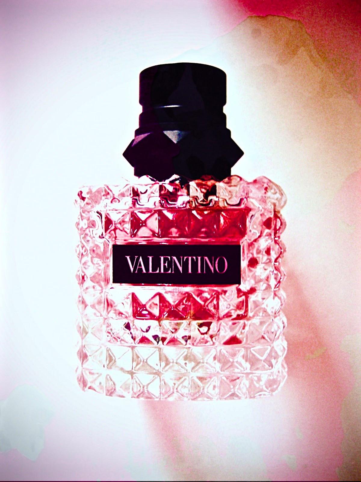 Valentino Donna Valentino 30 ml. Духи Valentino Donna born in ROMA. Духи Валентино женские in ROMA Donna. Парфюмерная вода Valentino Donna born in ROMA, 100 мл.