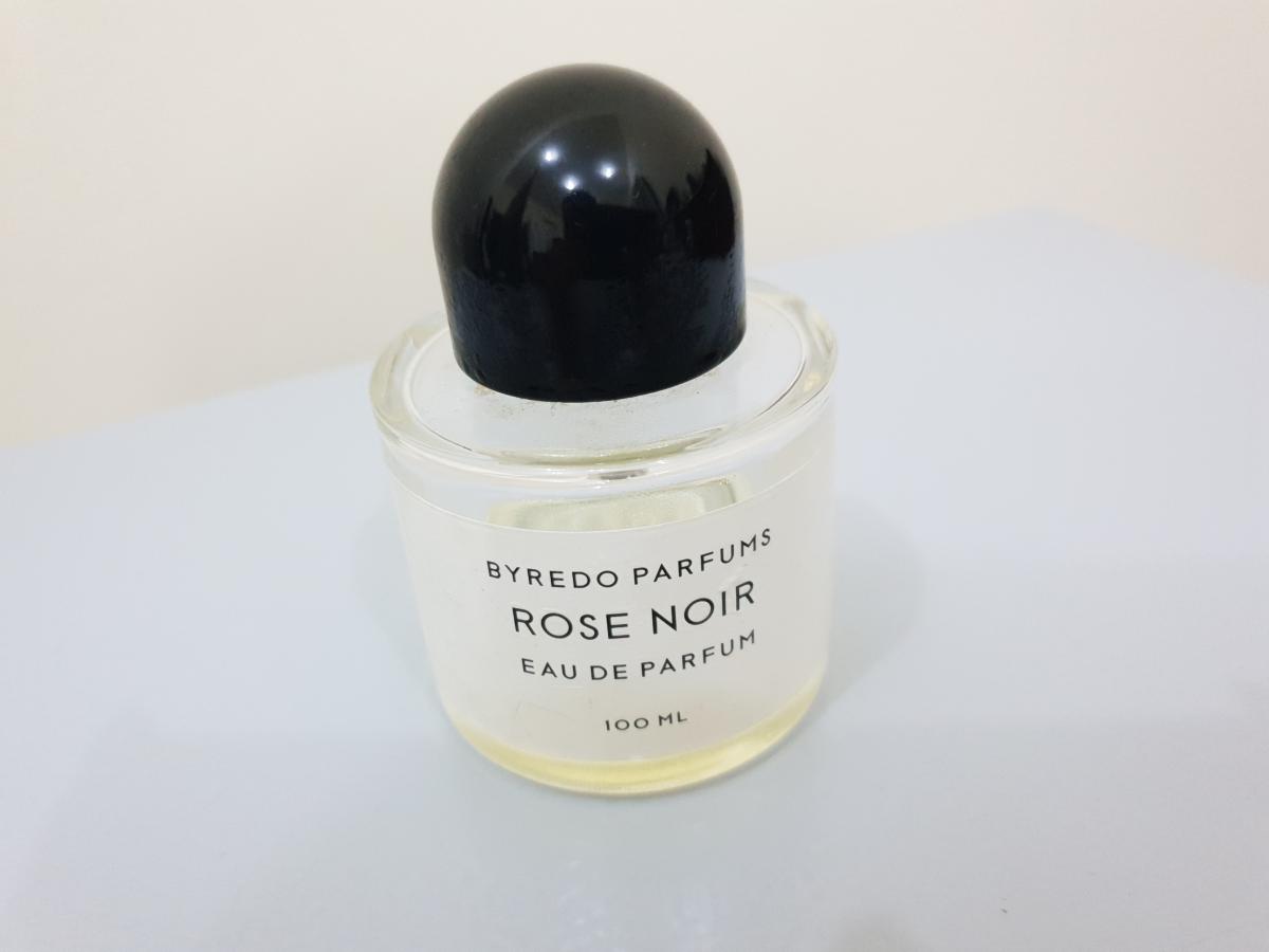 Byredo rose noir. Байредо космос духи Фрагрантика. Byredo young Rose.