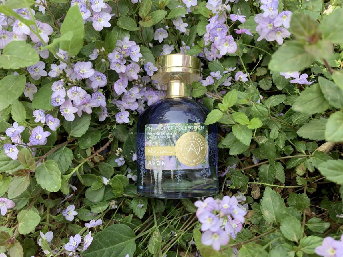 Artistique Wisteria Sublime Avon - una fragranza unisex 2021