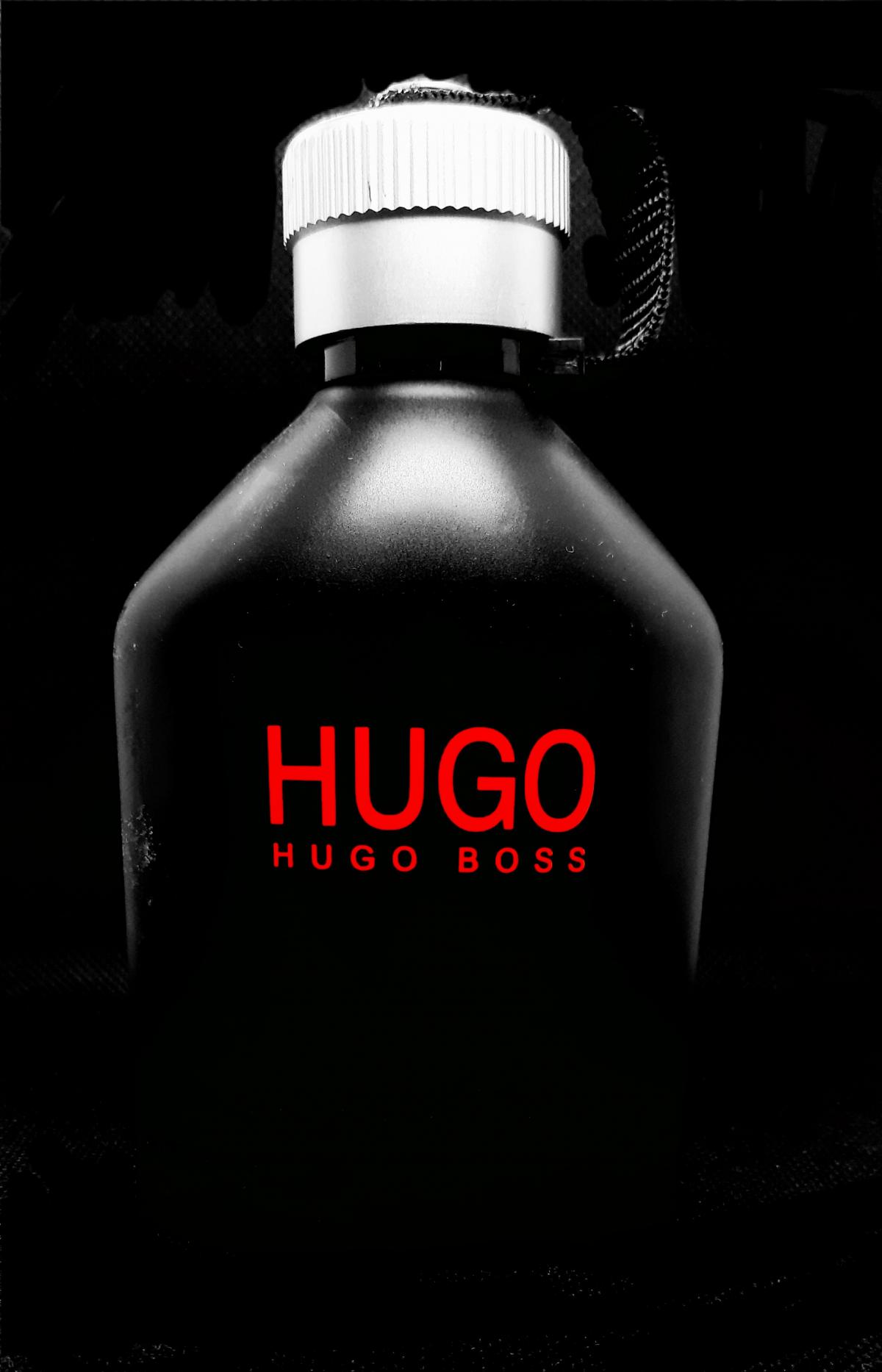 Hugo just different. Hugo Boss Hugo just different. Одеколон Хьюго босс для мужчин. Парфюм just different Hugo Boss Ноты. Hugo Boss just different состав аромата.