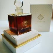 amouage tribute